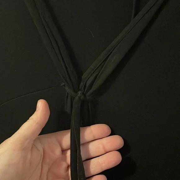 "GARNET Hill" Simple Black Dress- Size 12 - Picture 6 of 7